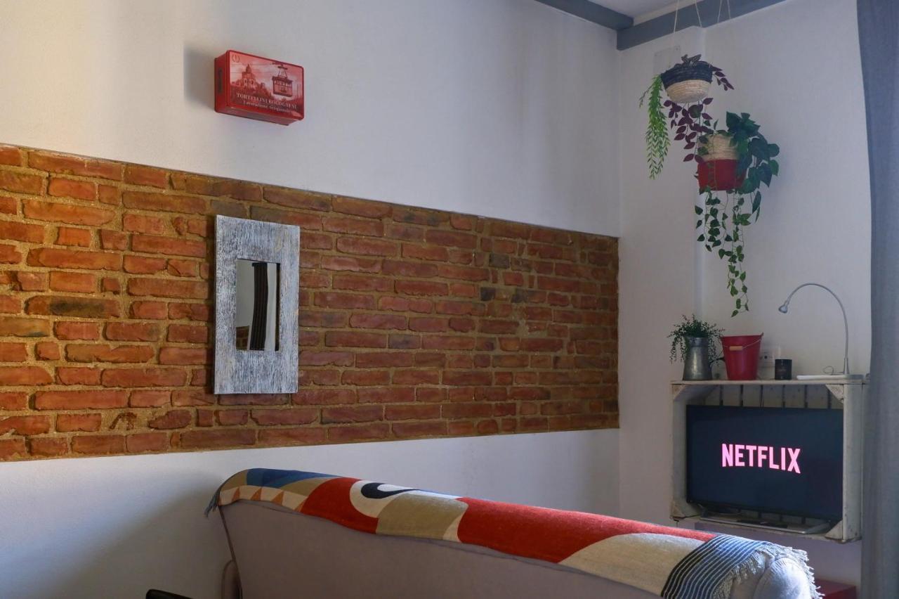 Free Parking & A/C Sant'Orsola Cozy Home Bologna Exterior photo